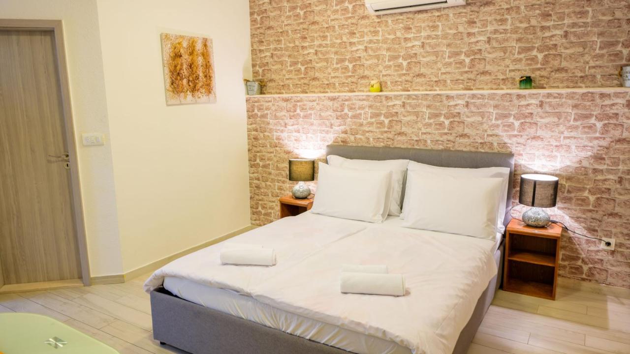 Bliss With Free Parking Apartmán *